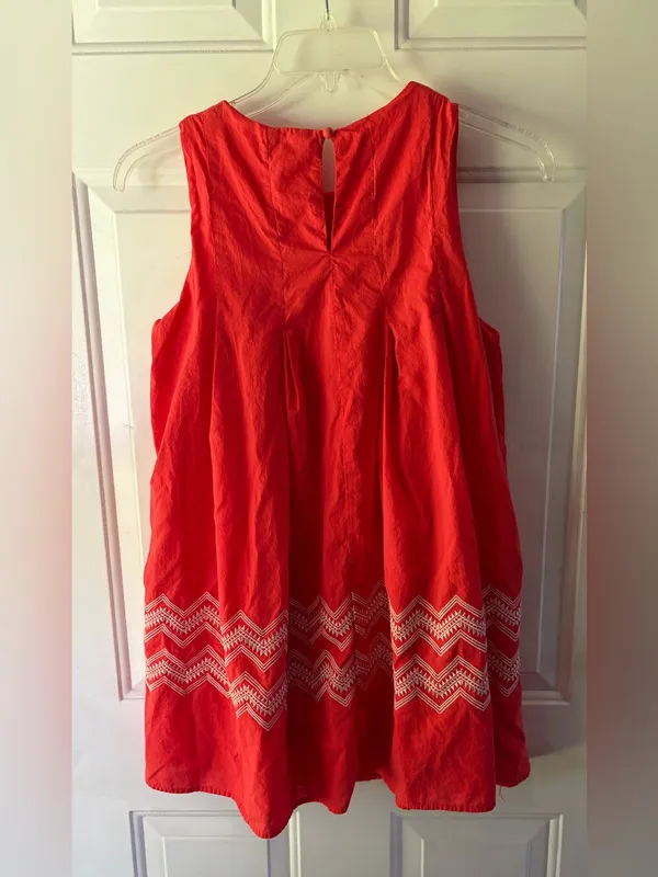 entro Bright Coral Sleeveless Embroidered midi shift dress Sz S cottagecore - Image 5