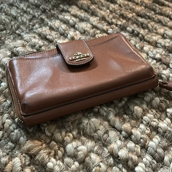 Coach Saddle Leather Phone Case F55816 - Image 5