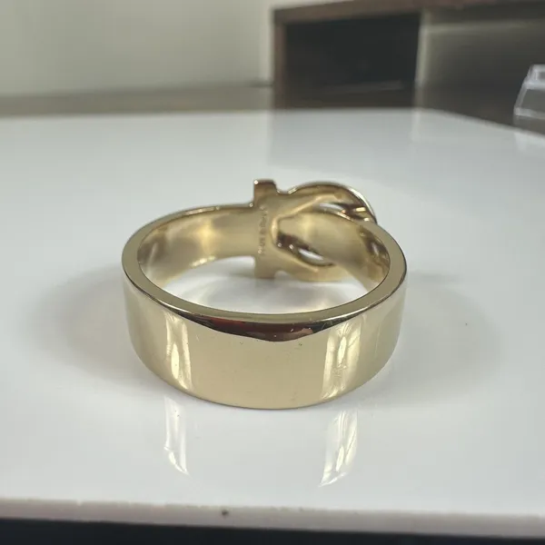 Salvatore Ferragamo Gold Tone Gancini Scarf Ring W/ Box - Image 5