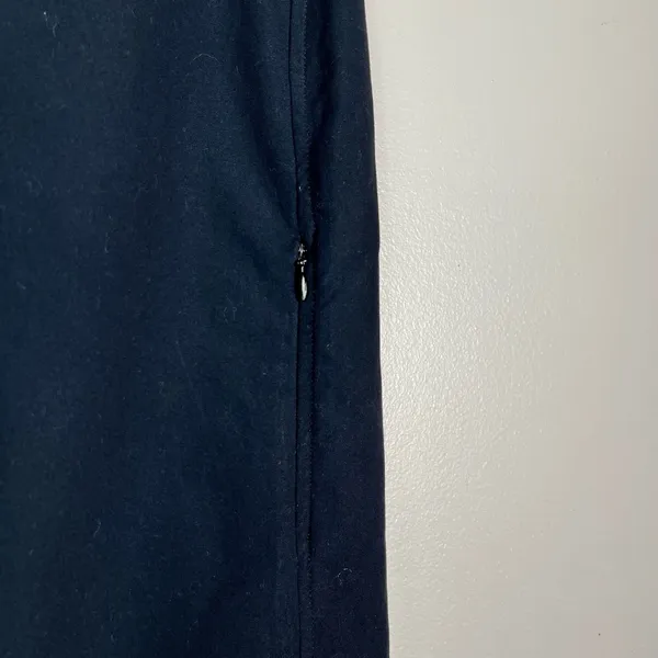 Patagonia Women's Navy Blue Straight Leg Zip Pocket Utility Workwear Pants 10 - Image 3