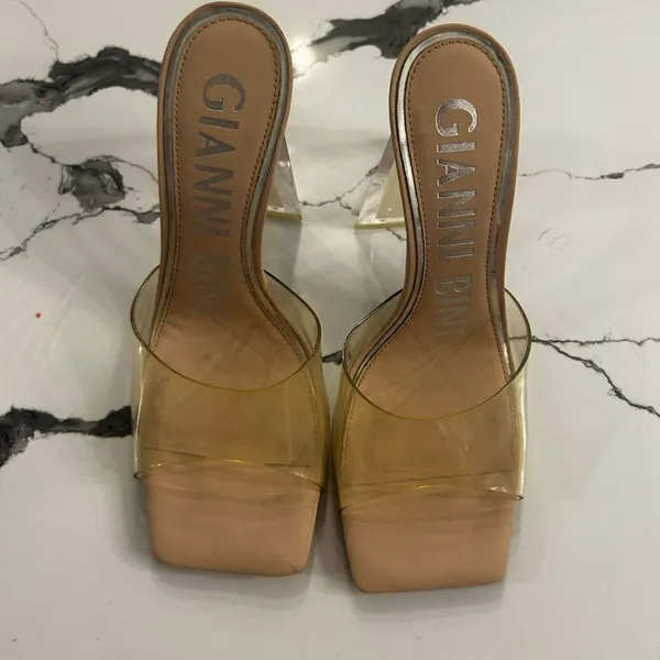Gianni Bini Women's Transparent Heels NWOT - Image 6