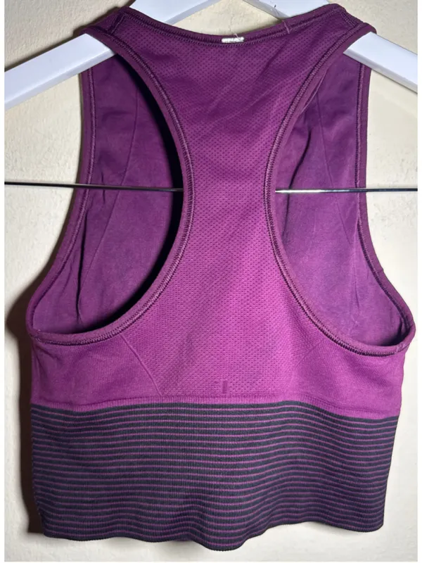 Women's Lululemon Sports Bra Size 4 Purple Black - Image 5