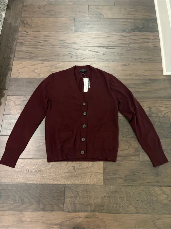 New with Tags JCrew Merino Wool Burgundy Cardigan Sz M - Image 4