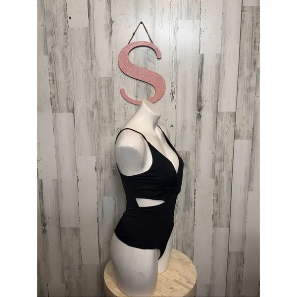 Express Black Twist Front Cutout One-Piece Swimsuit Bodysuit Size Small - Image 4