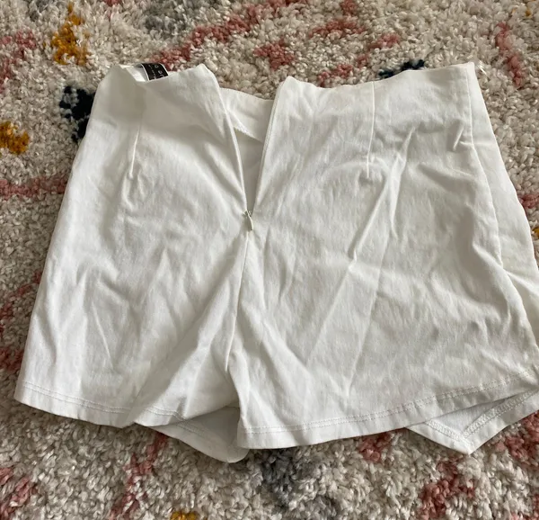 Blue Blush White Envelope Skort - Image 2