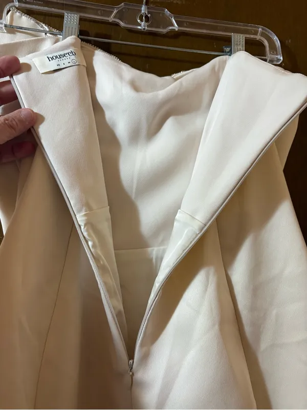 House of CB Ariella Satin Embellished Bow Mini Dress in Ivory - Image 5