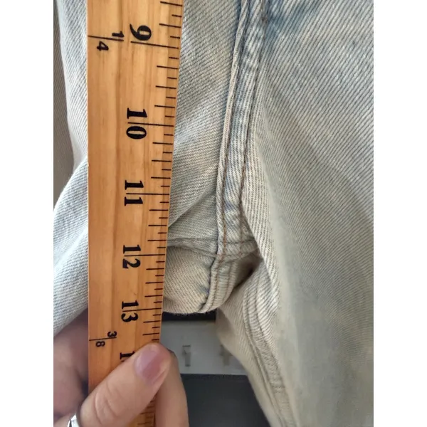 Universal Thread Womens 16 Mid Rise 90s Baggy Jeans Light‎ Wash Button Fly Blue - Image 5