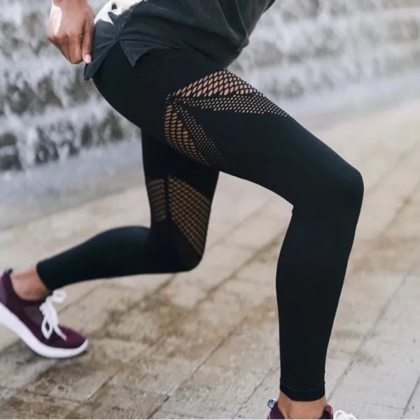 Zyia Active Black Angle 7/8 Grid Perforated High Rise Seamless Leggings Size M - Image 2