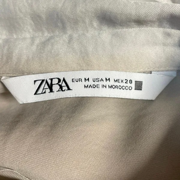 Zara Women's Cream White Long Sleeve Collared Pleated Button Down Shirt Top Sz M - Image 4