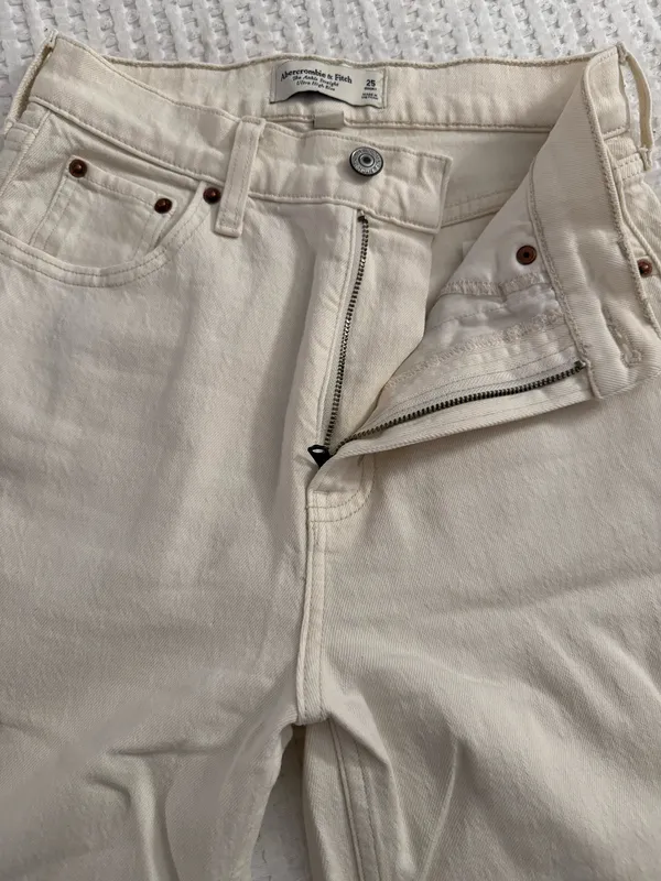 Abercrombie High-Rise Ankle Straight - Image 2