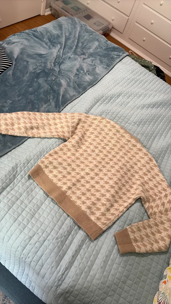 Abercrombie Houndstooth Sweater - Image 2