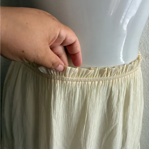 Windsor Cream Front Slit Tiered Maxi Skirt S - Image 7