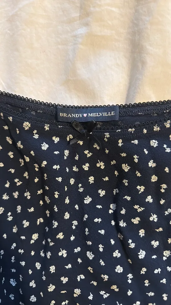 Brandy Melville Floral Skirt - Image 2