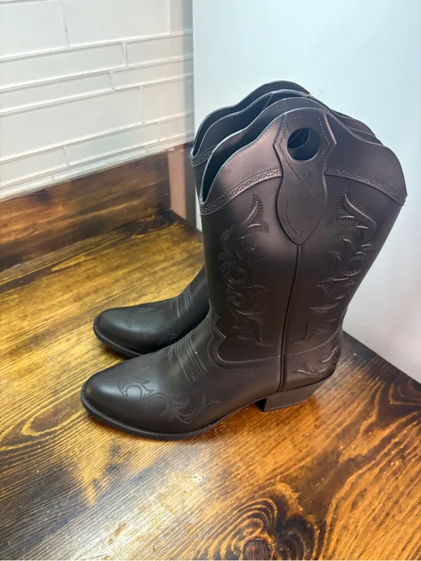 No boundaries black cowgirl rubber/rain boots size 7 - Image 2