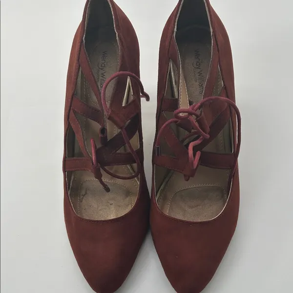 Stylish Burgundy Lace - Image 13