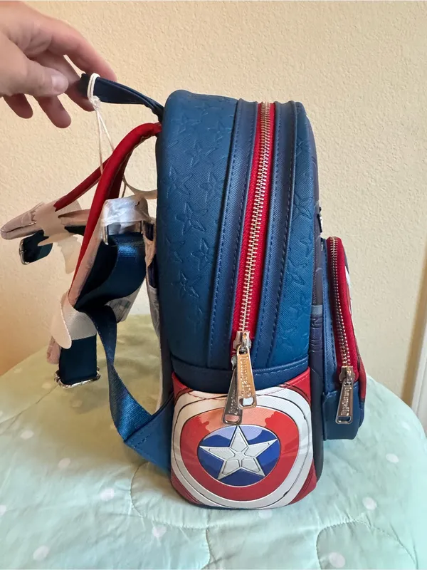 Lounge Fly NWT Captain America Themed Men's Backpack - Blue & Red - Image 3