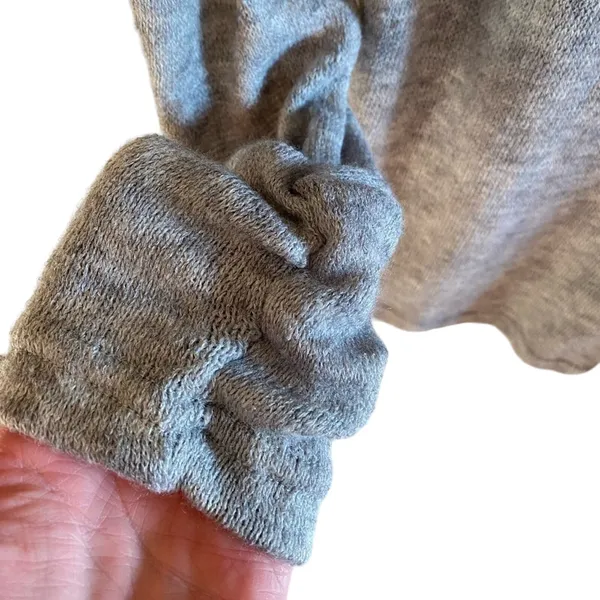 Dressfo NWT Hooded Gray Sweater‎ Medium - Image 3