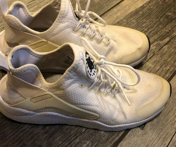 Women’s Nike Air Jordan Huaraches, size 9 - Image 2