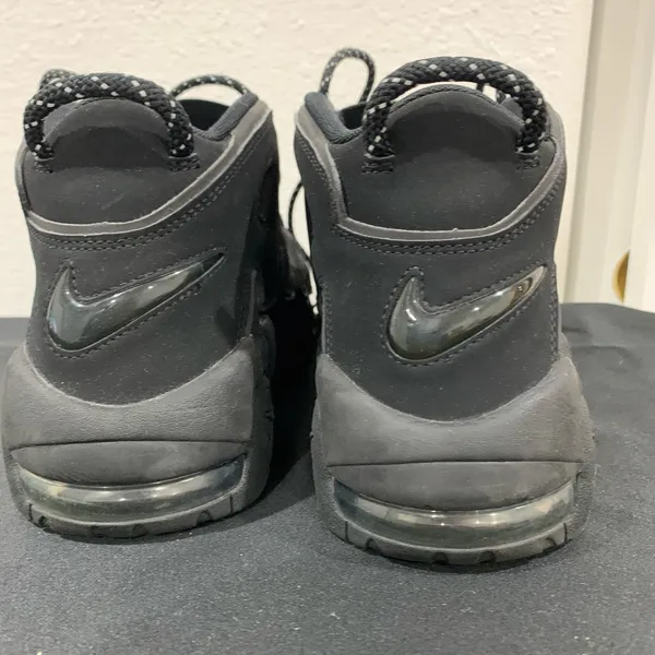 Nike Women’s Black Air Sneakers - Image 4