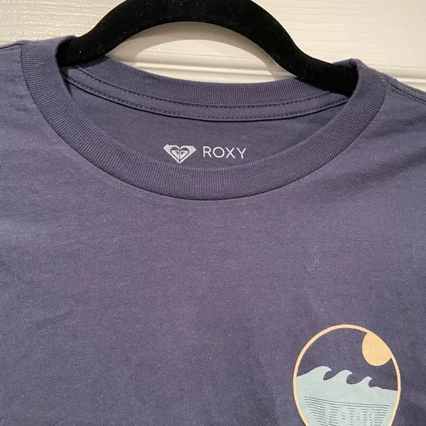 NWT Roxy Size XS Blue Crew Neck Long Sleeve Logo Cropped Tee Shirt Surf Beach 90 - Image 2