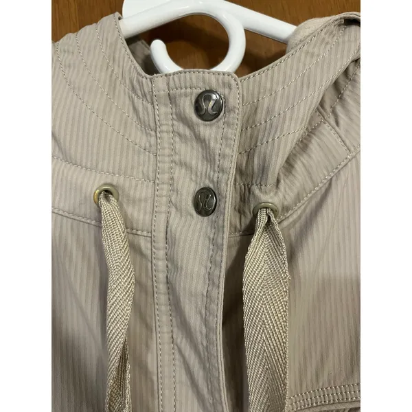 Lululemon lightweight apres anorak jacket please read! - Image 8