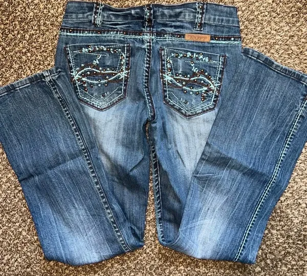 Low rise Bootcut Jeans - Image 2