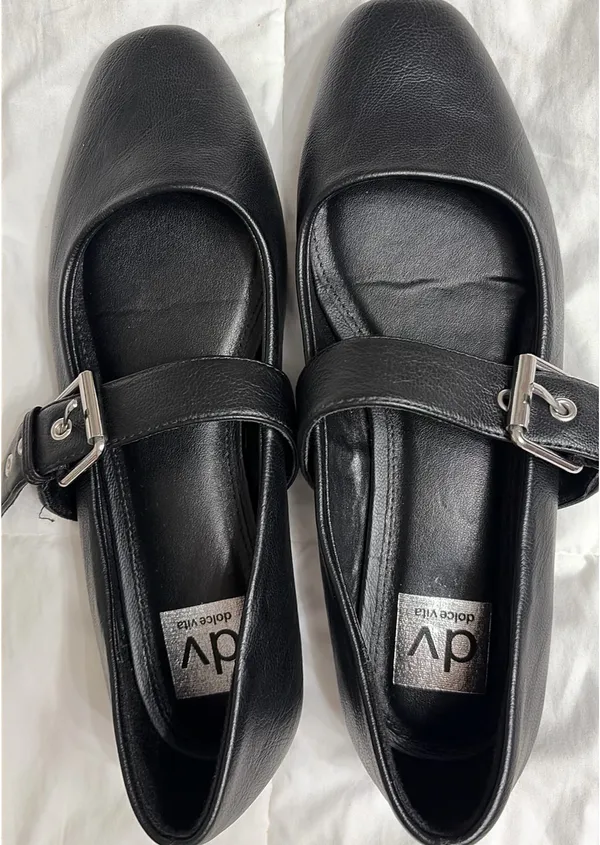 Dolcetta Dolce Vita DV by Sandals Black:Topline/Mellie Flat - Image 2