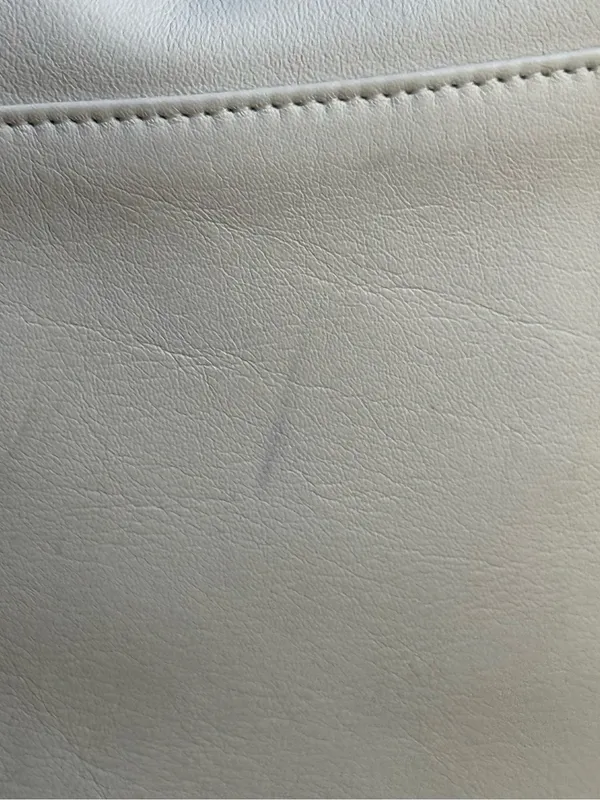 Vintage Unbranded Cream/White Leather Flap Crossbody Bag - Excellent Interior - Image 6