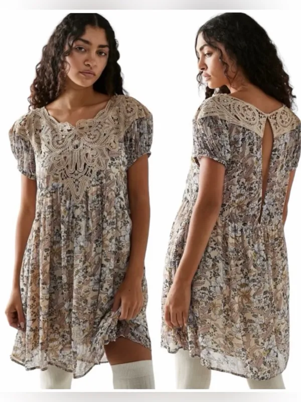 Free People Margot babydoll mini dress, bohemian printed crochet detail sz M - Image 2