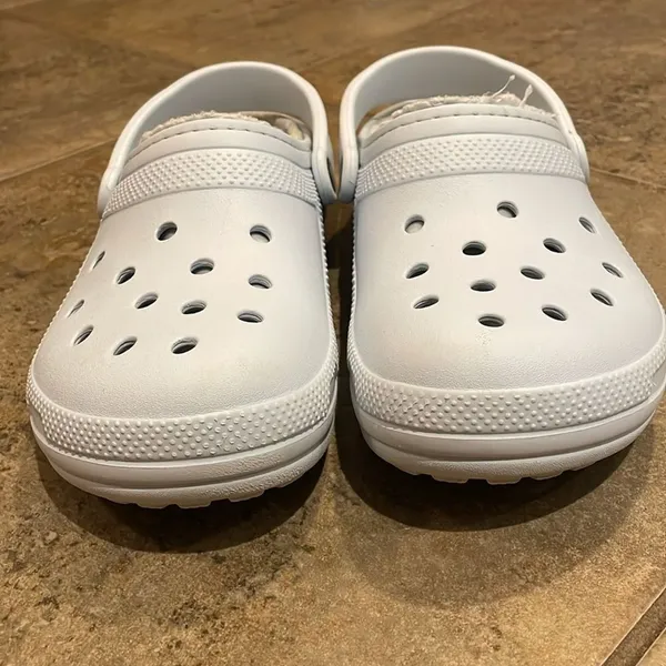 Crocs Pale Blue Classic Lined Clog Shoes Unisex M7 W9 203591 Comfort Faux Fur - Image 4