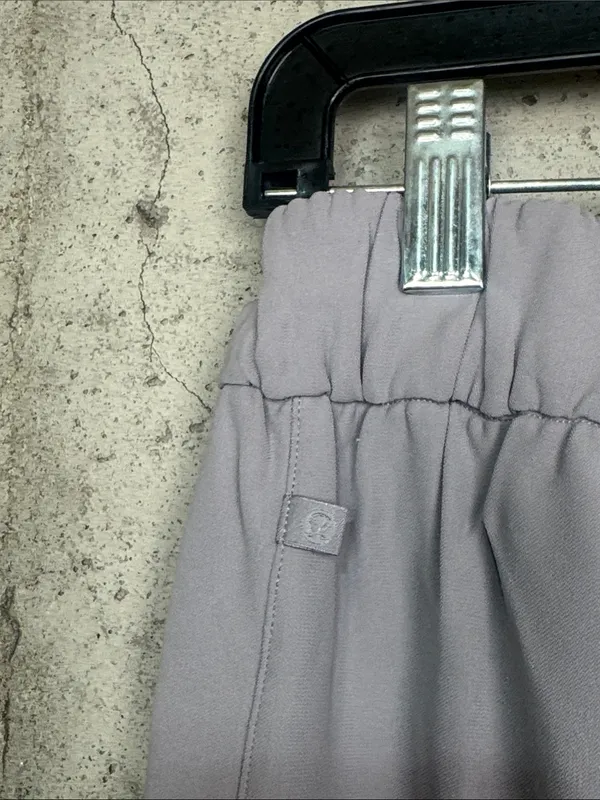 Lululemon Noir Crop pants sz 8 - Image 5
