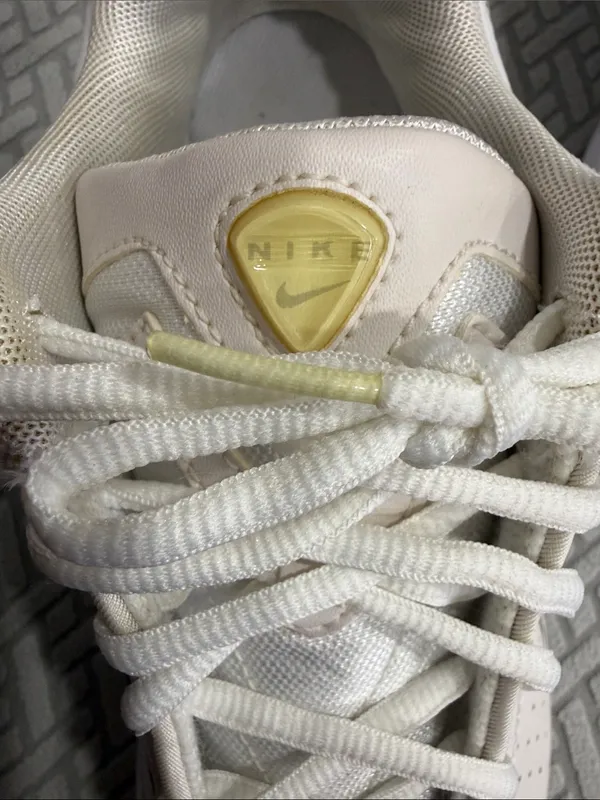 NIKE T-Lite V 315345 White Retro Y2K Lifestyle Shoes Mens 10 EUC Fast Ship - Image 7