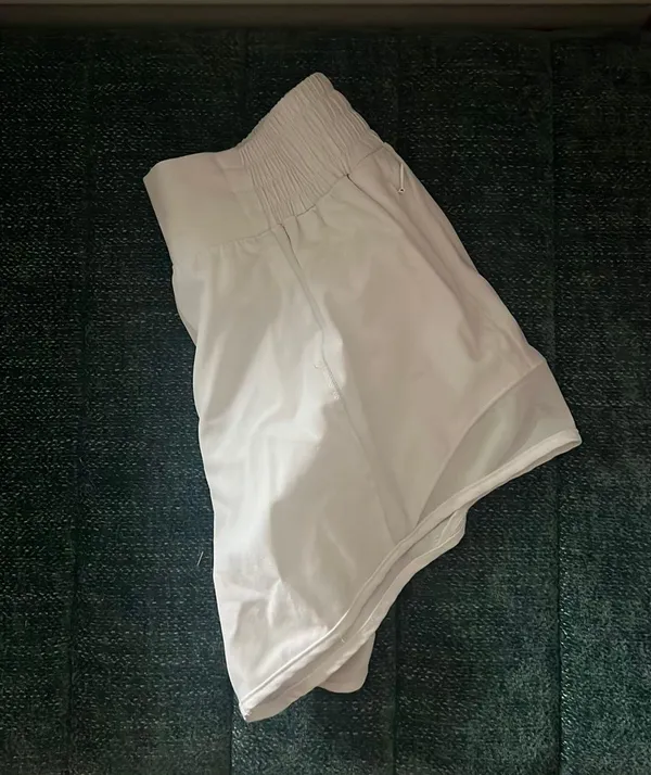 xs White Shorts - Image 3