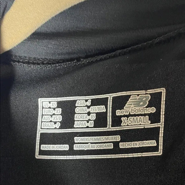 New Balance Black‎ Woman's X-Small Athletic Zip up Jacket - Image 2