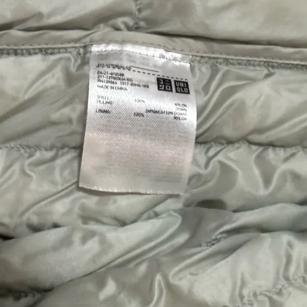 Uniqlo Ultra Light‎ Down Vest Puffer Sleeveless Full Zip Casual Gray M - Image 8