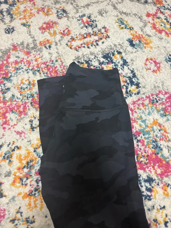 Lululemon Leggings Align 25" Camo - Image 2