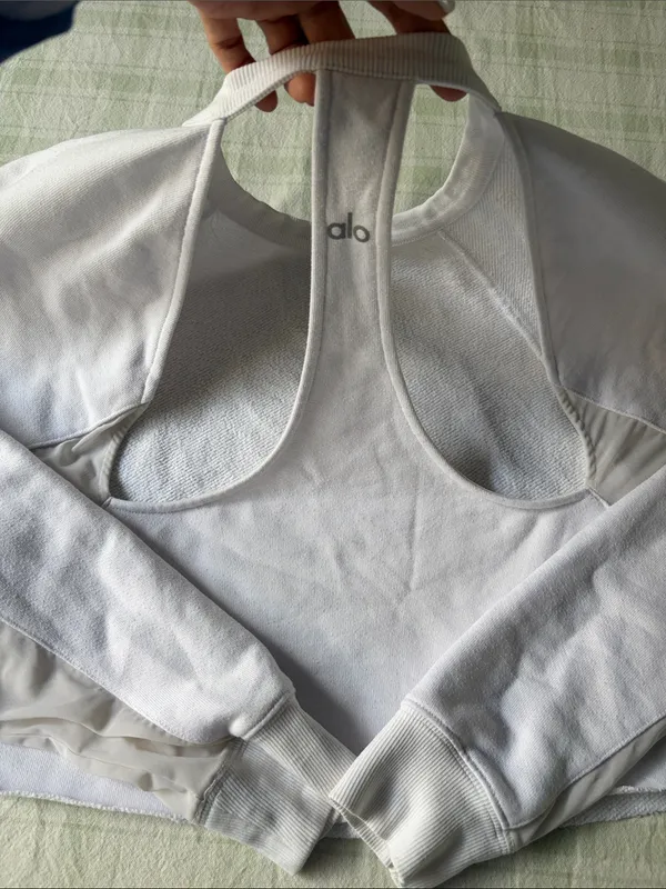Alo Yoga Women's Cropped Long-Sleeve Pullover Top - White - Image 8