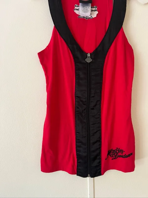 Harley Davidson Red And Black Zipper Front Tank Top Woman’s Small Y2K 12/2011 - Image 2