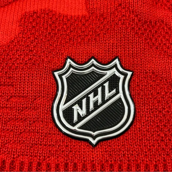 Detroit Red Wings NHL Fanatics Red Authentic Pro Team Locker Room Pom Beanie - Image 6