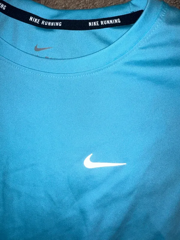 Nike Dri-Fit Running Women’s Medium - Image 4