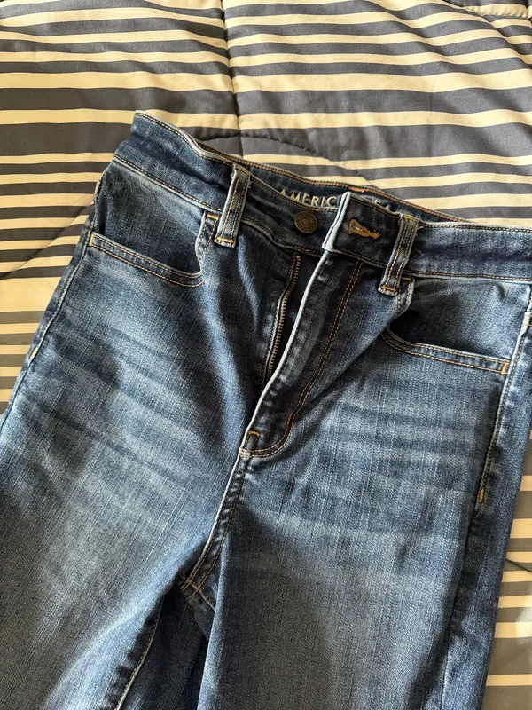 American Eagle Jeans - Image 2