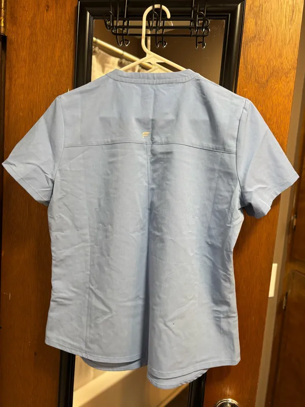 Fabletics Scrub Top Medium Ceil Blue - Image 4