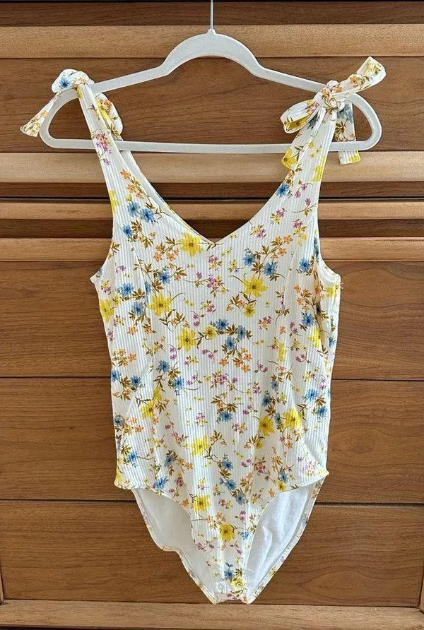Old Navy NWT Floral Snap-Close Rib-Knit Bodysuit - Image 2