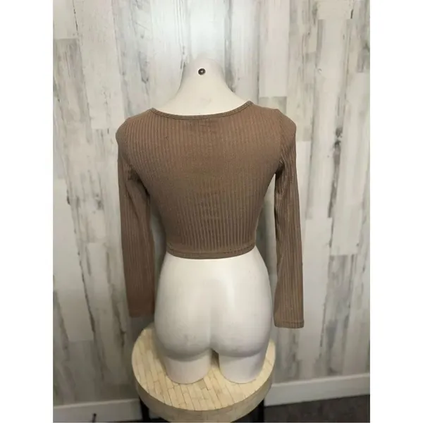 Brown long sleeve Tan - Image 3