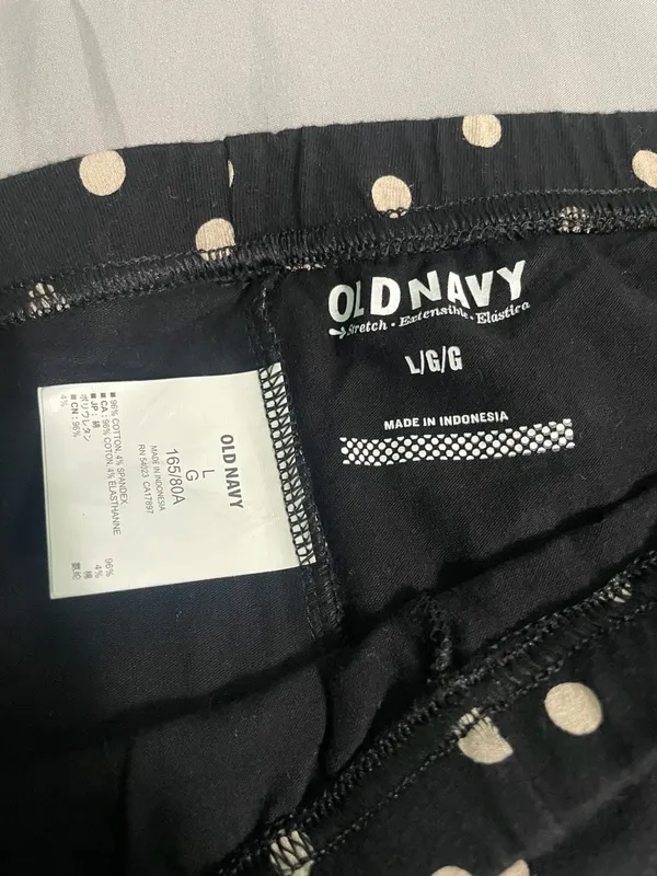 Old Navy Black and White Polka Dot Stretch Leggings - Image 2