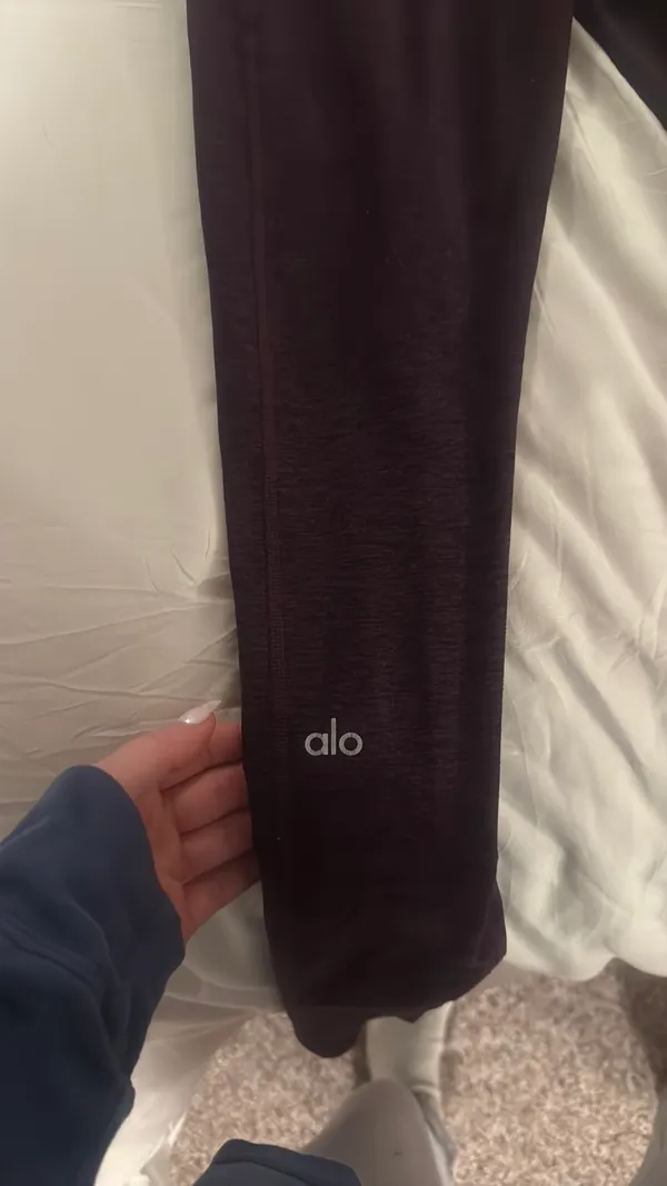 Alo Yoga Leggings - Image 6