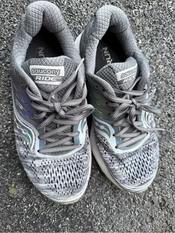 Saucony Ride 10 Everun Gray Running Shoes Women’s Size 7 - Image 3