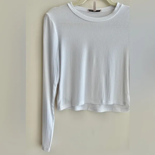 BCBGeneration Cropped Long Sleeve Ribbed Tee, White, Size Medium - Image 2