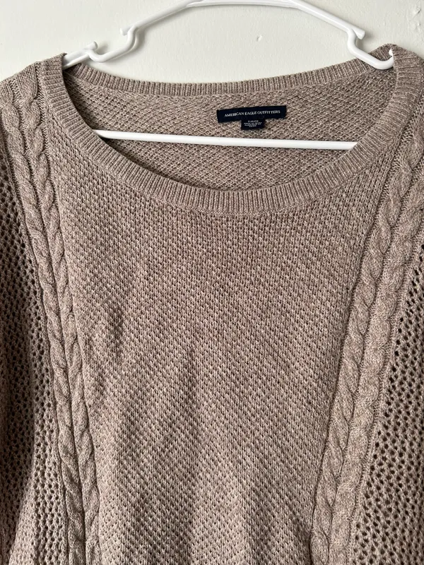 American Eagle Outfitters Sweater Pullover Size Small - Image 3