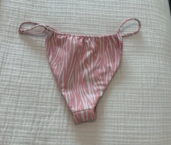 Skatie Bikini Bottoms - Image 3